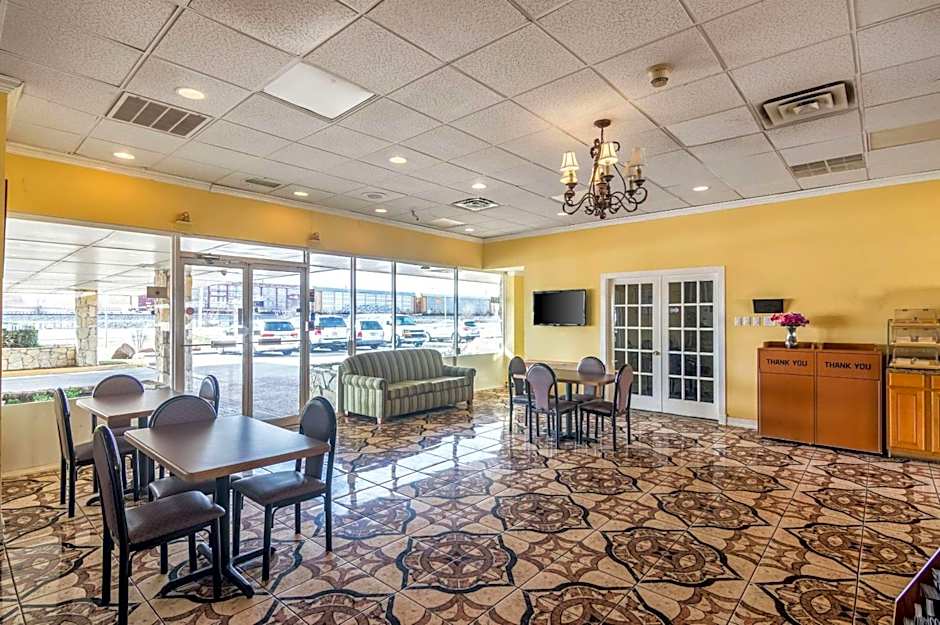 Rodeway Inn Arlington