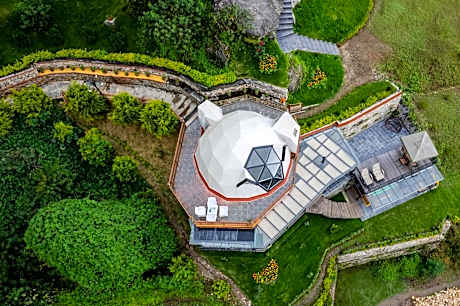 Country Villa Dome House, 10% discount on Food