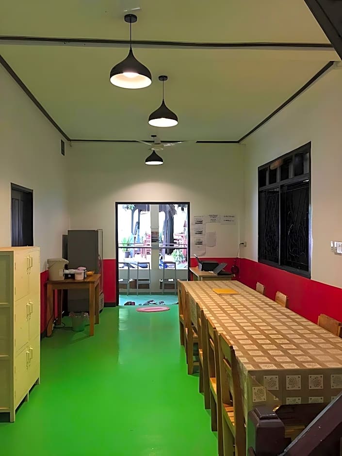 Y Not Laos Hostel