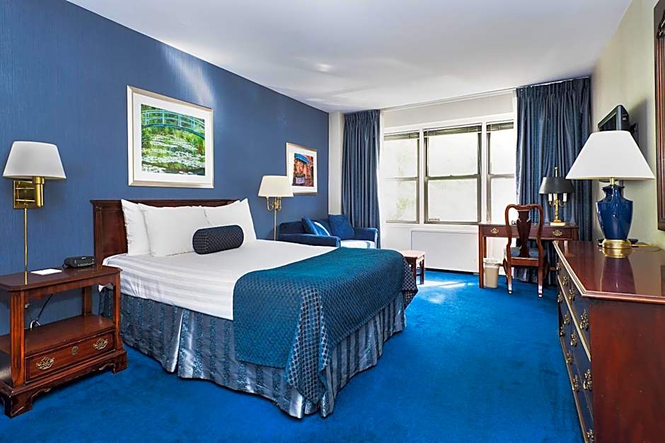 Murray Hill East Suites