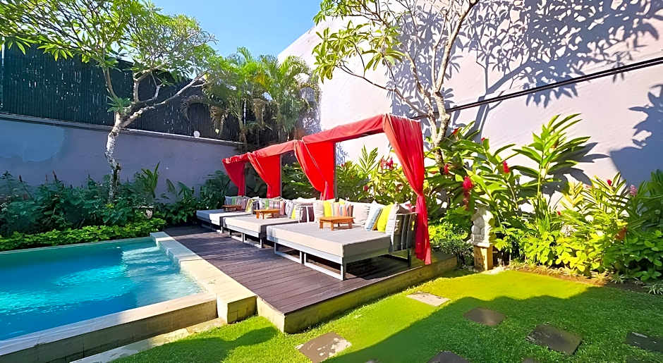 Seminyak Icon - by Karaniya Experience