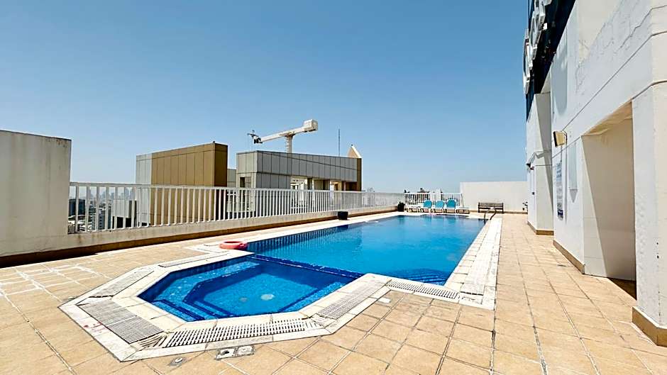OYO 104 Q House 3 Apartments