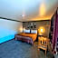 Cascade Lodge - Central Bend Retreat