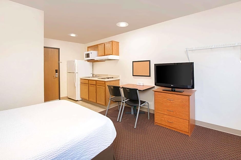 WoodSpring Suites Columbus Fort Moore