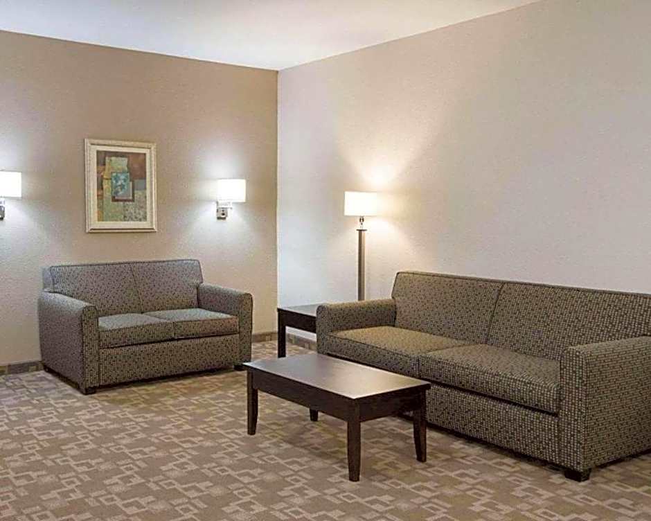 Suburban Extended Stay La Place