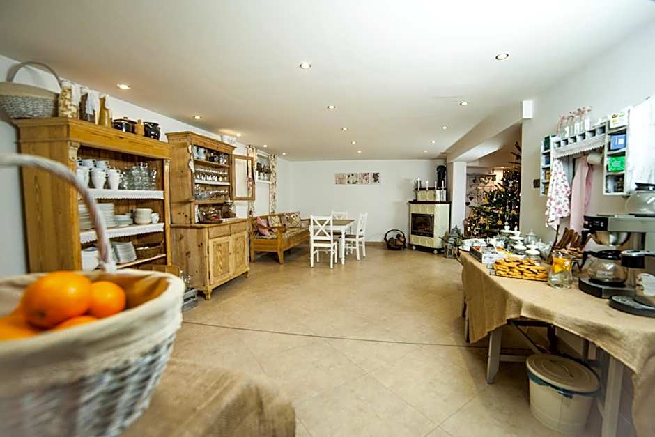 WILLA IZBICA KARPACZ parking, jacuzzi, sauna gratis