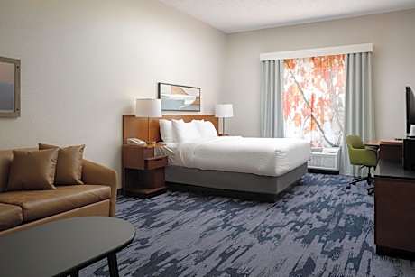 Deluxe King Room with Sofa Bed