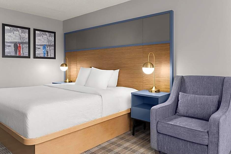 AmericInn by Wyndham Marshfield