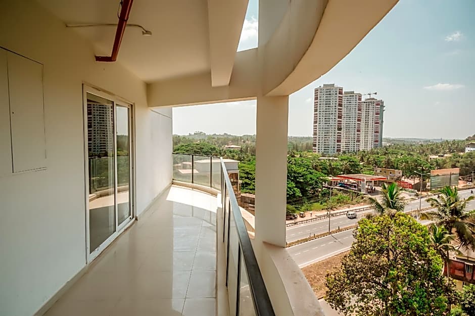 Hotel Heraa International