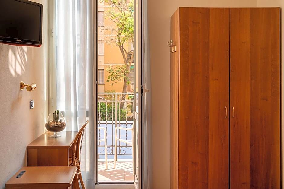 Hotel Careni Villa Italia