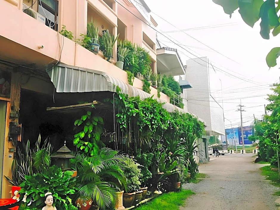 Surada Guesthouse