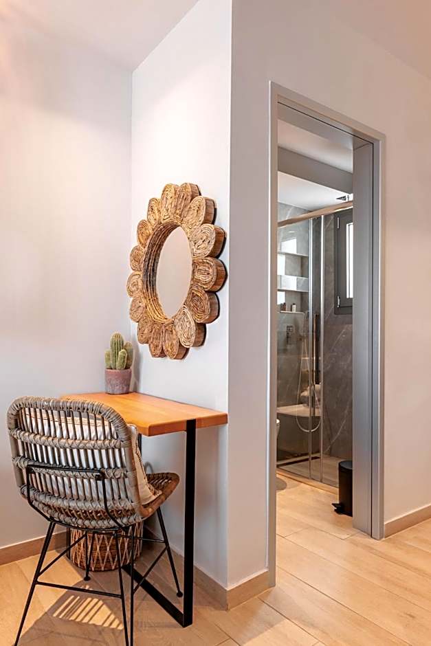 Amalthia Luxury Suites