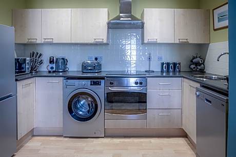 Flint House - 2 Bedroom Apartment - Tenby