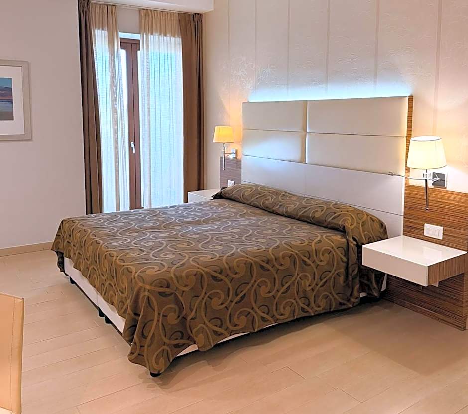 S Hotel