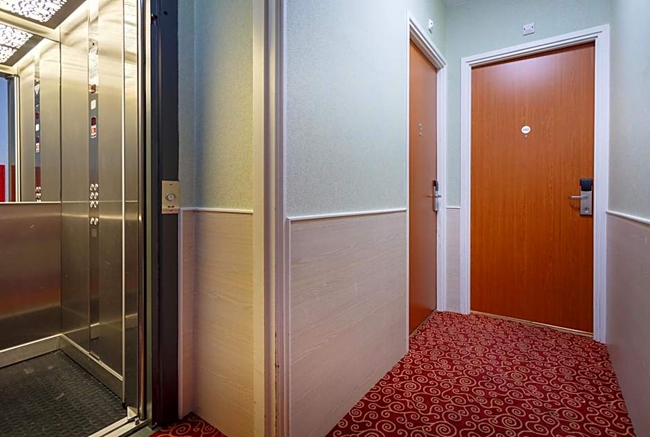 Amsterdam Downtown Hotel