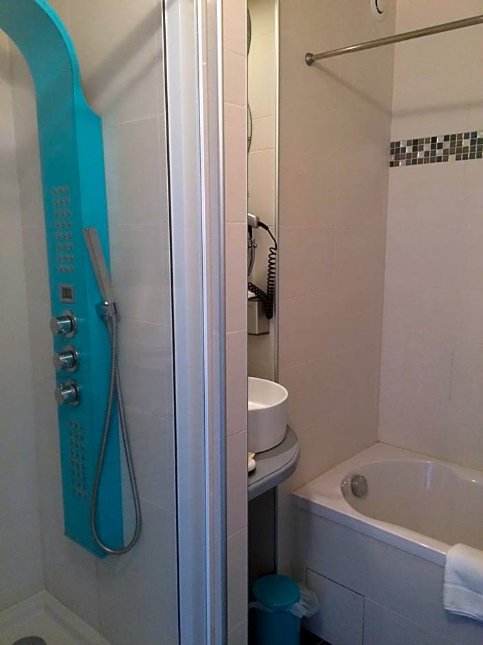 Auberge de la Petite Ferme, Super-Besse Est, The Originals Relais