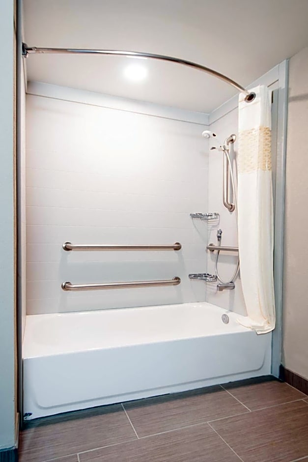 Hampton Inn Stafford / Quantico-Aquia