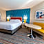 Howard Johnson by Wyndham Anaheim Hotel & Water Playground