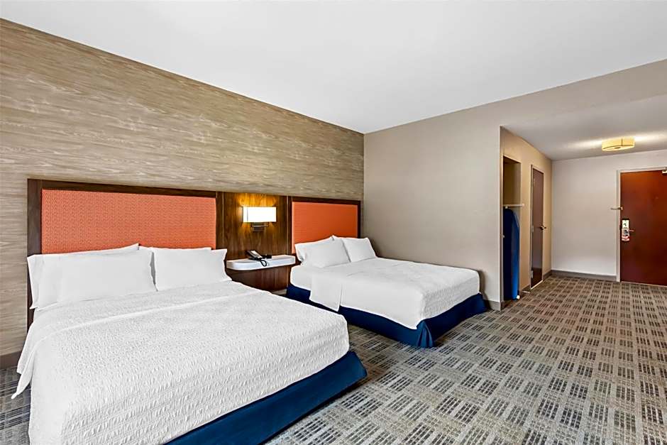 Hampton Inn By Hilton & Suites Grove City