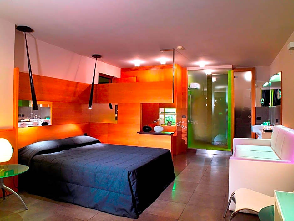 Zone Hotel