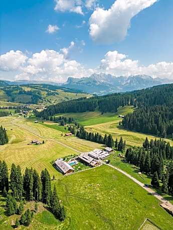 Dolomites Living Hotel Tirler