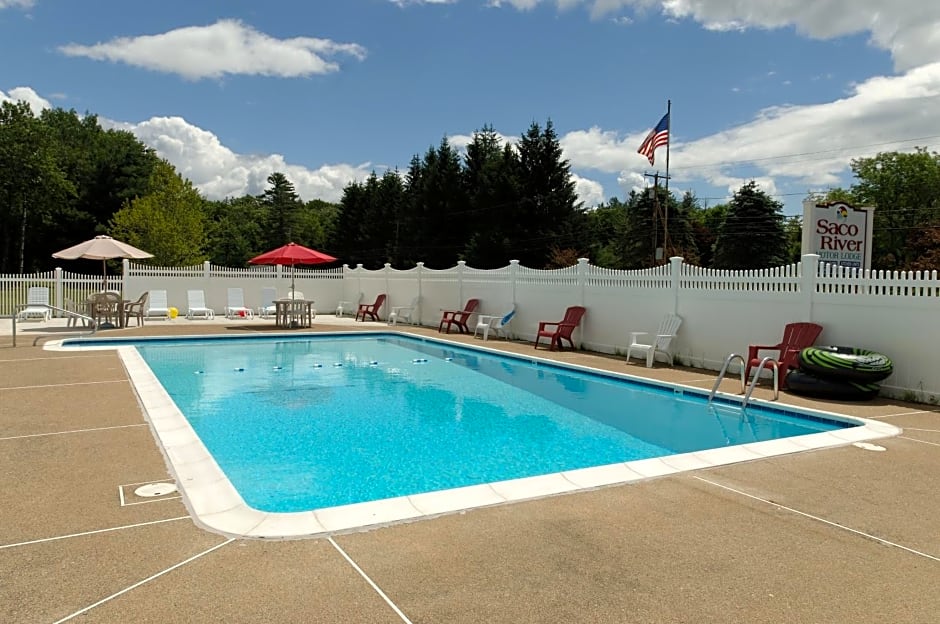 Saco River Motor Lodge & Suites