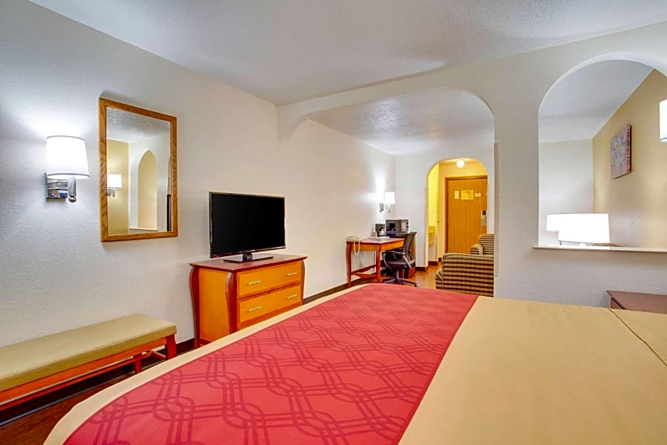 Econo Loge Inn & Suites Albuquerque East I-40 Eubank Exit