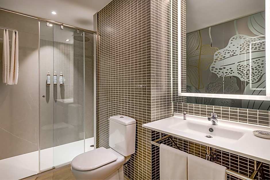 AC Hotel by Marriott Recoletos