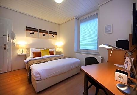 Classic Apartment - Annex- Bahnhofstr. 70