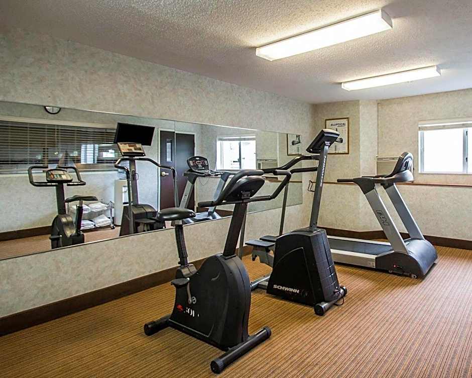 Sleep Inn & Suites Niantic North