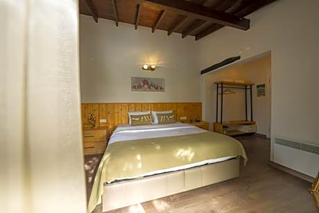 Double Room with Pool View