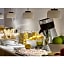 9Hotel Republique