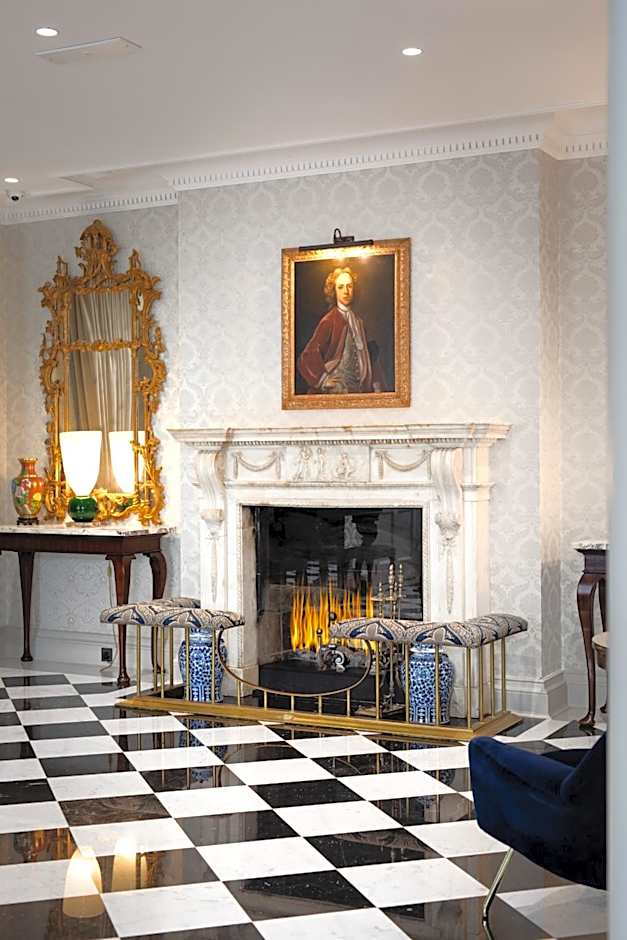 No. 30 Knightsbridge