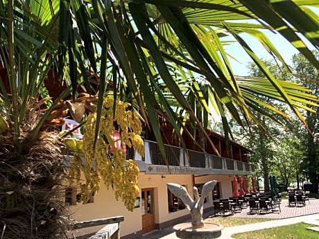 Hotel Halászkert Badacsony