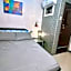 UNO'S Place with Karaoke,Wifi,Netflix and Balcony