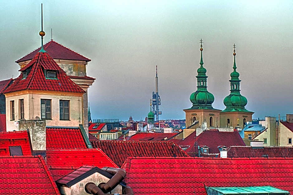 Karlova 25 Apartments