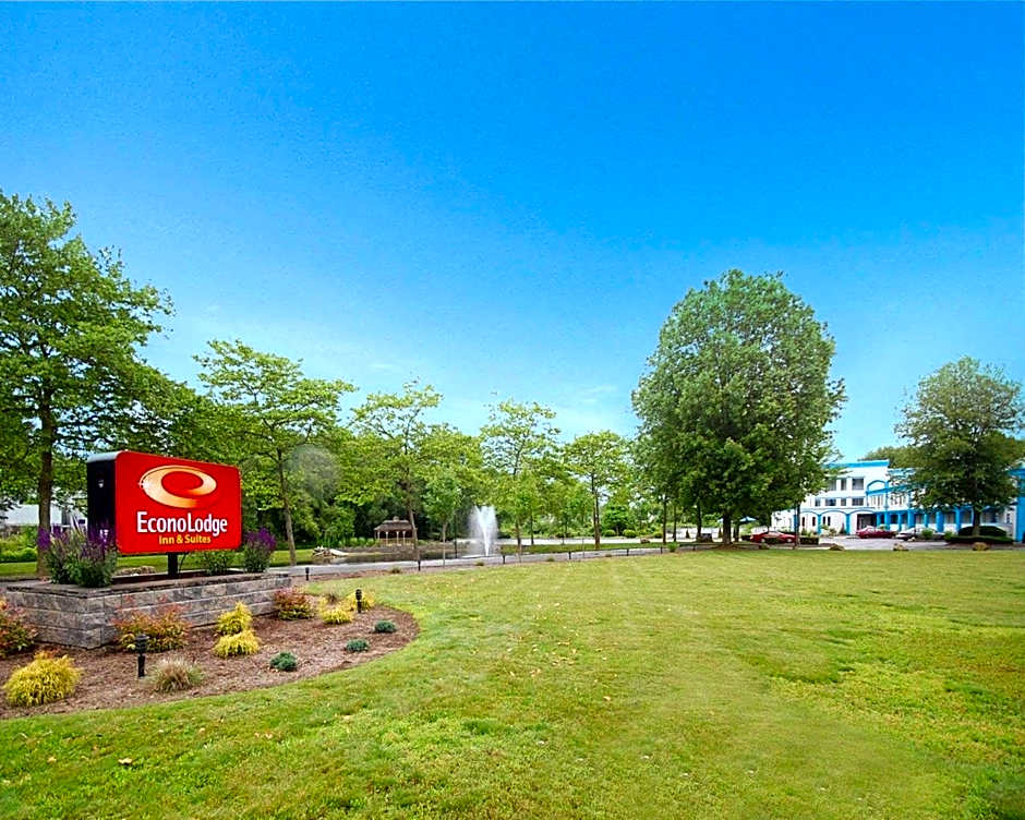 Econo Lodge Inn & Suites Old Saybrook - Westbrook