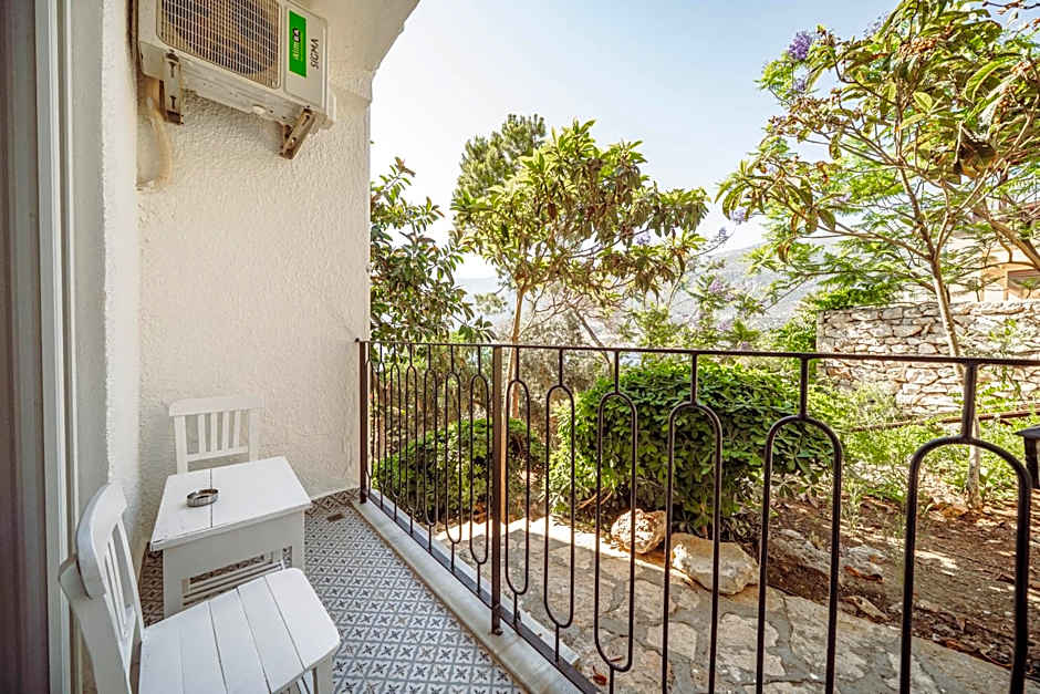 Arpia Hotel