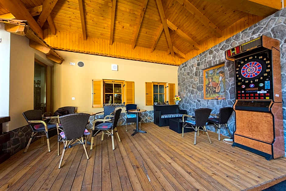 Domačija Vodnik & Apartments