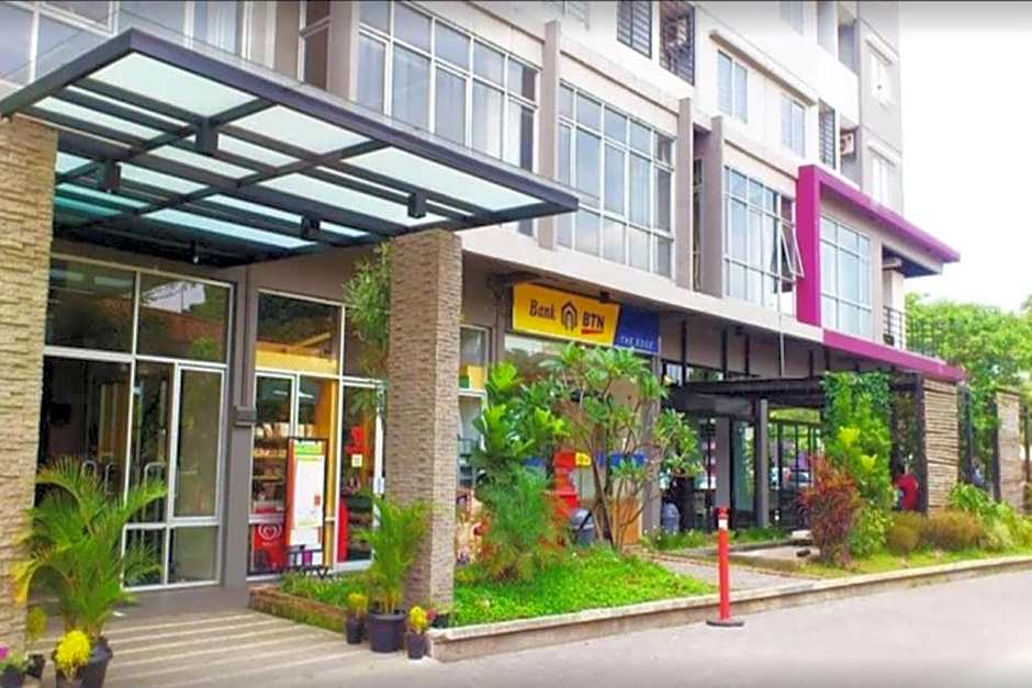 Kamarku Apartment @ The Edge by ZUZU