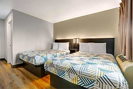 Deluxe Quadruple Room - Smoking