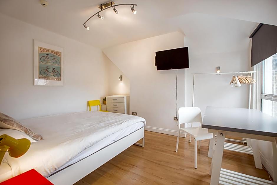 Tooting Broadway Studios & Rooms by PrimeCityHosts