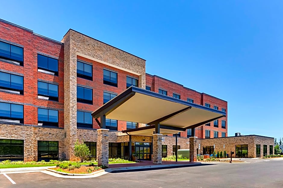 Holiday Inn Express and Suites Winston Salem SW Clemmons