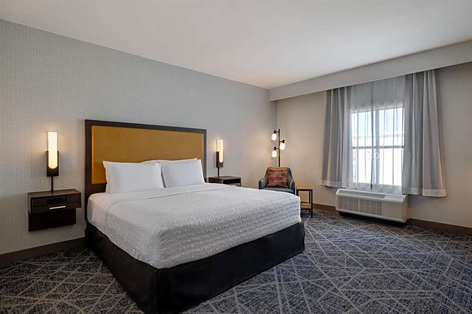 Hampton Inn By Hilton & Stes West Des Moines