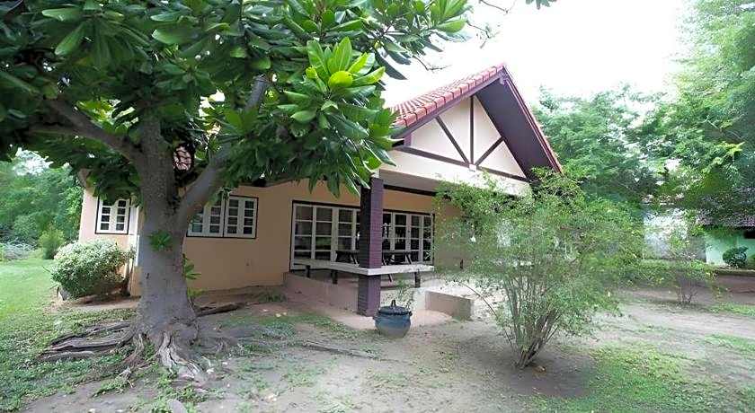 Eurasia Chaam Lagoon Hotel