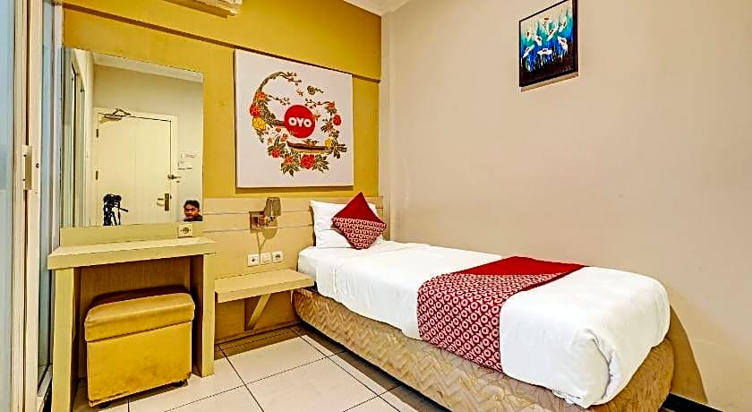 OYO 389 Sky Guesthouse