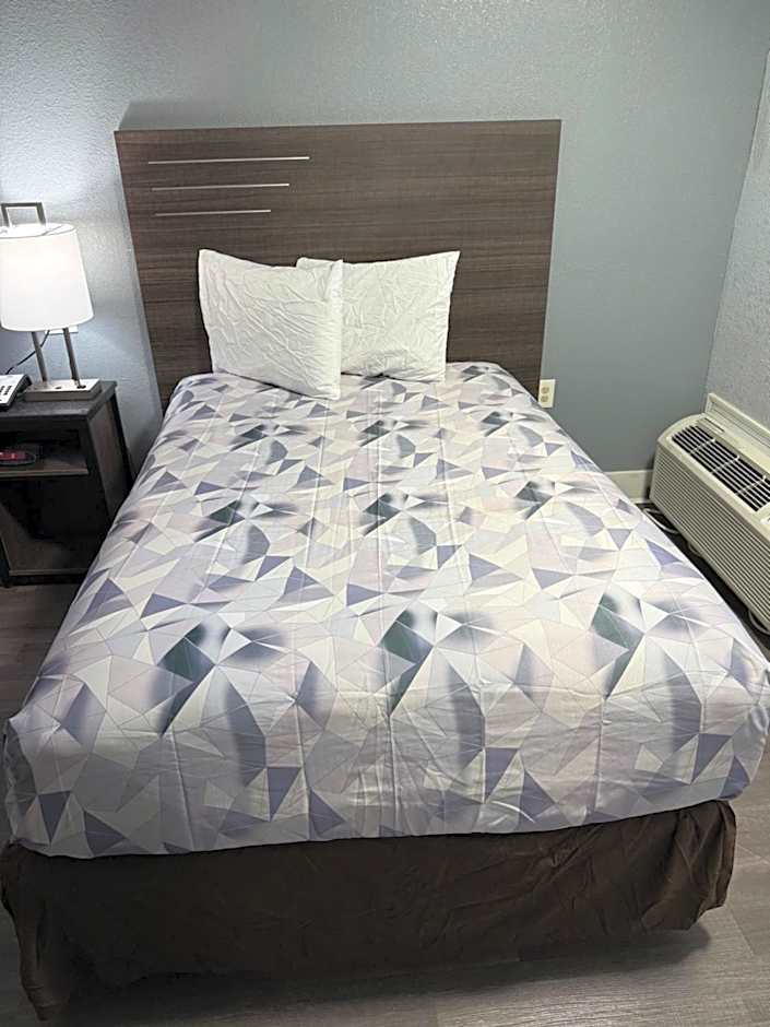 Econo Lodge Montgomery South I-65