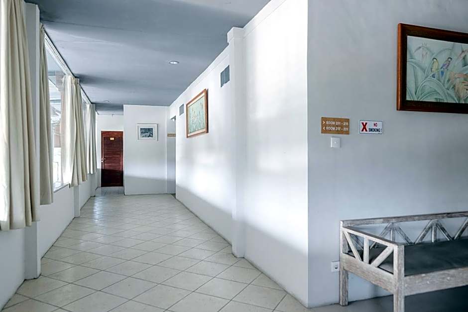 RedDoorz Plus at Sunrise Hotel Sanur