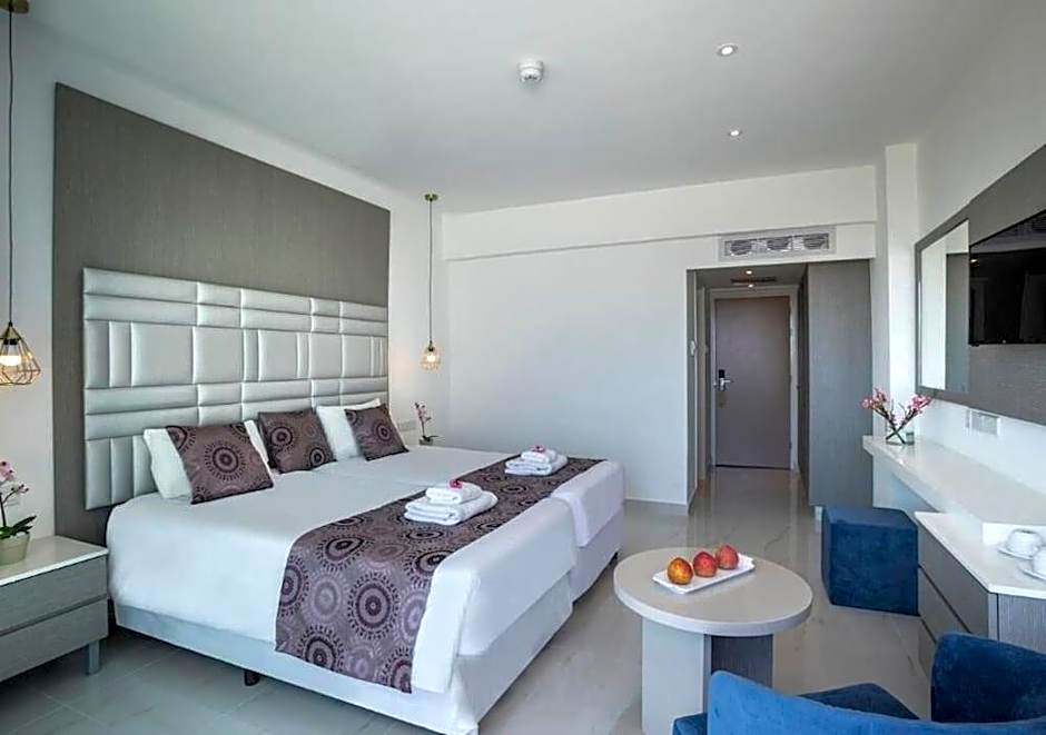 Tsokkos Protaras Beach Hotel