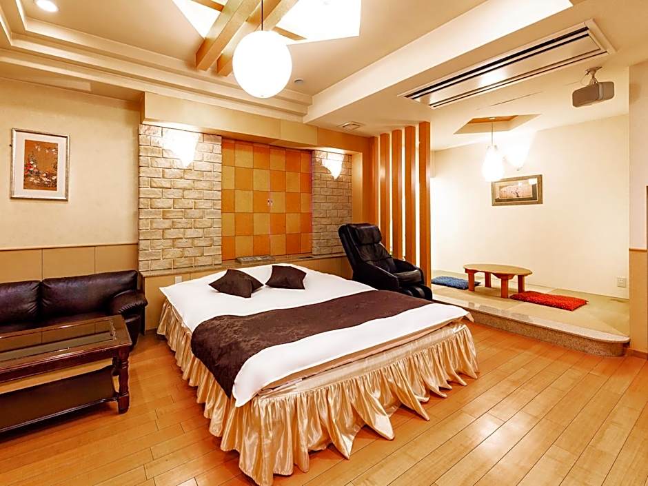 Hotel Mine (Love Hotel)
